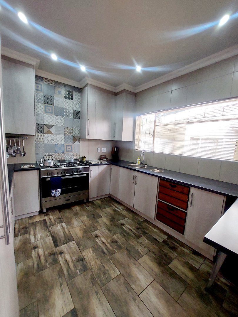 3 Bedroom Property for Sale in Flamwood North West